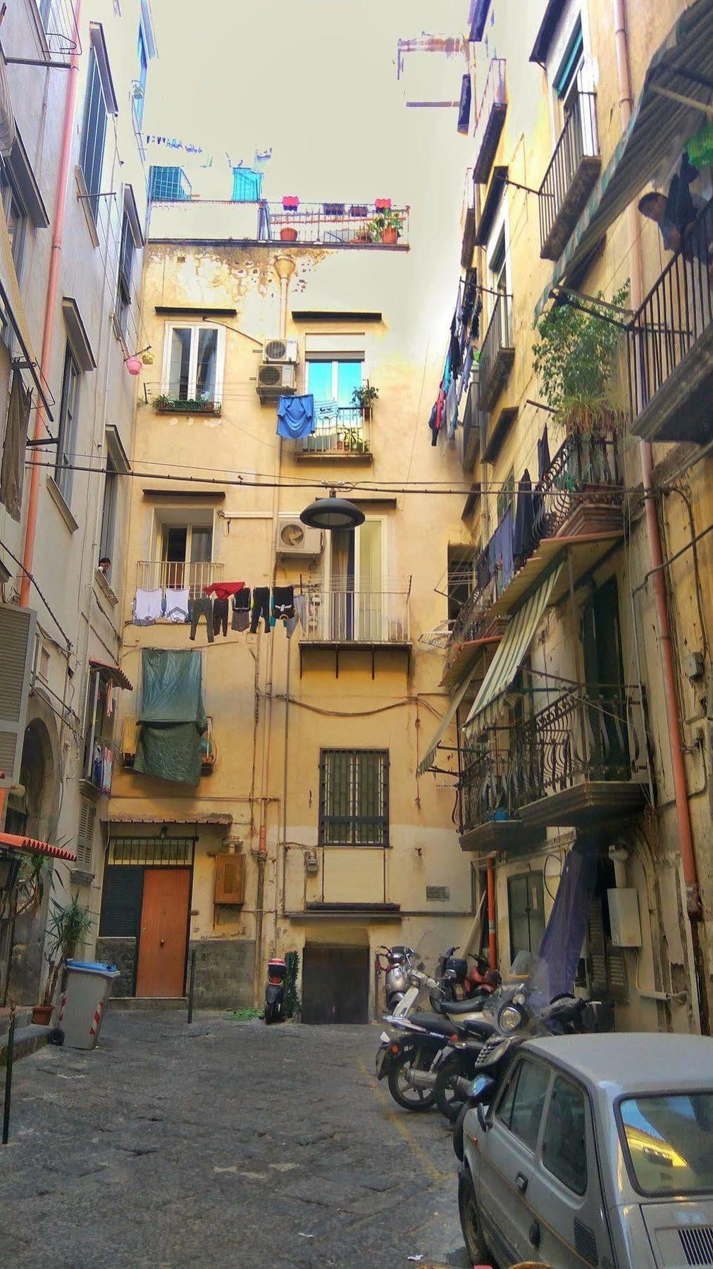 Dimora Dei Giganti Bed & Breakfast Napoli Eksteriør bilde
